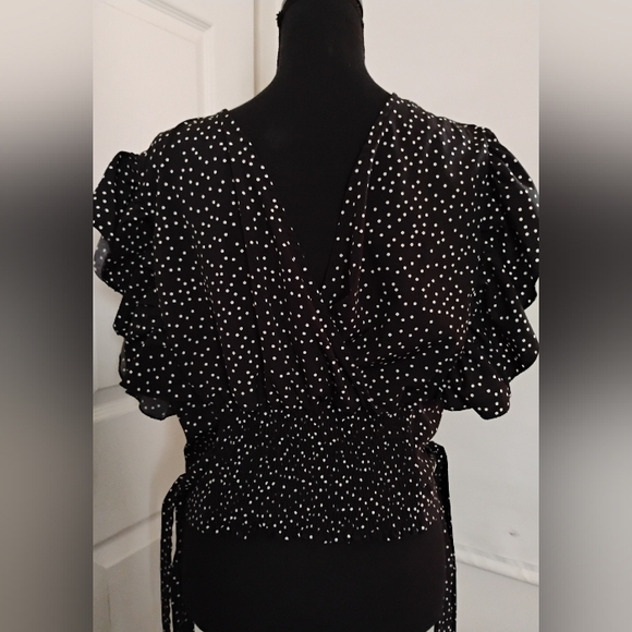 Women's Ruffle Top - Picture 3 of 4